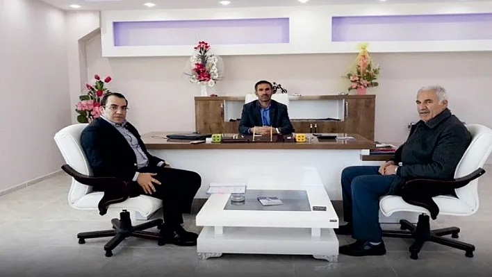 Kaymakam Kaya, iş adamları ile bir araya geldi
