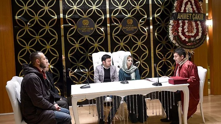 Malatya'da bir yılda 3 bin 357 çift evlendi
