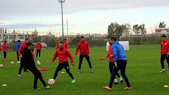 Sivas Belediyespor, Antalya kampını tamamladı
