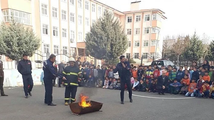 Adıyaman Öğrenciler İlkokulunda yangın tatbikatı
