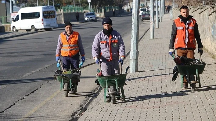 Başkan Barakazi'Her birey çevresinden sorumlu olmalı'
