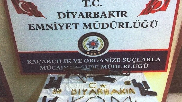 Diyarbakır'da silah ve mühimmat ele geçirildi
