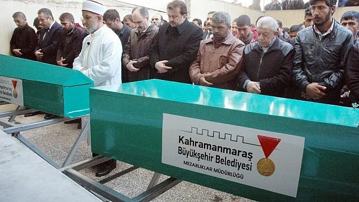 İki kardeş yan yana toprağa verildi