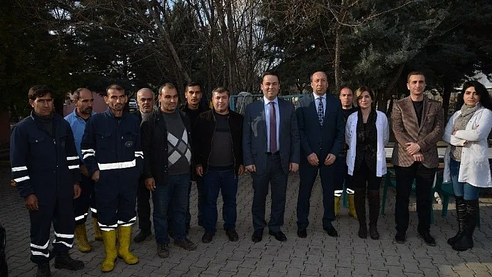 Eryılmaz, Hayvan Bakım Merkezi'nde incelemelerde bulundu
