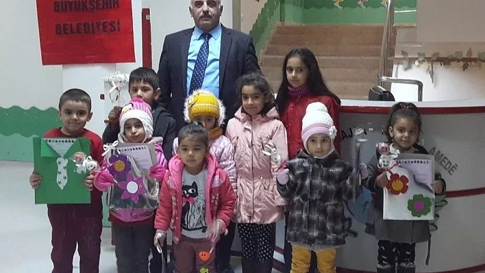 Kreşlerde karne heyecanı yaşandı
