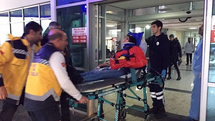 Muş'taki feci kazada yaralanan bazı vatandaşlar Bingöl'e getirildi