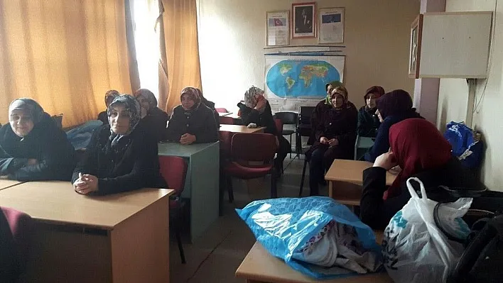 Pasinler'de 'Aile İçi Şiddet' Konulu Eğitim Semineri Verildi
