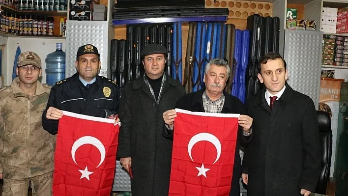 Pazarcık ilçesi Türk Bayraklarıyla donatıldı
