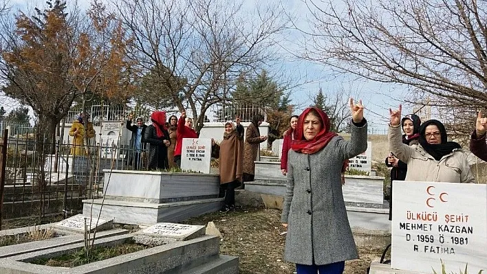 Malatya'da MHP kadın yöneticilerini tanıttı
