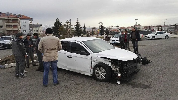 Sivas'ta trafik kazası: 6 yaralı
