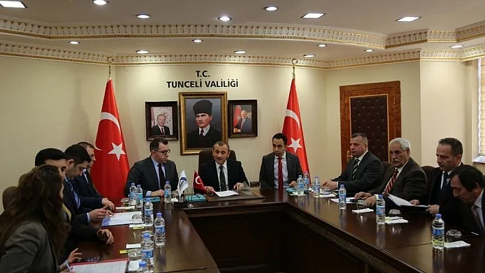 Tunceli'de FKA Teknik Destek Programı kapsamında kabul edilen projeler imzalandı
