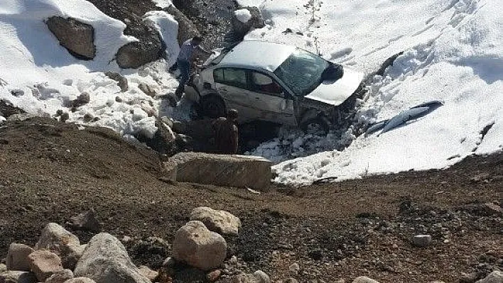 Bingöl'de trafik kazası: 2 yaralı
