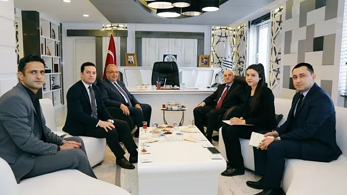 Müsteşar Yardımcısı Erdil Başkan Kutlu'yla bir araya geldi
