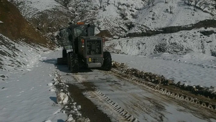 17 kırsal mahallenin yolu açıldı
