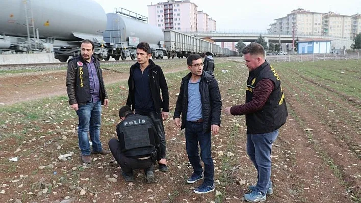 Diyarbakır'da bin polisle hava destekli uygulama
