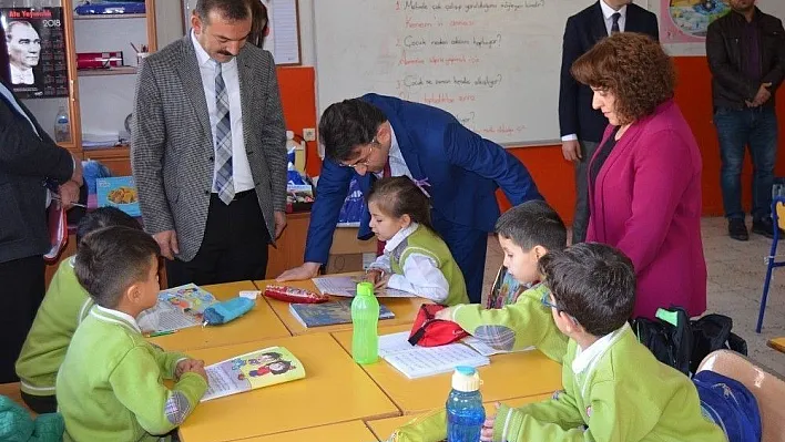 Kaymakam Çam, öğrencilerle bir araya geldi
