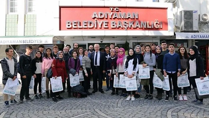 Başkan Kutlu'dan, gençlere sertifika
