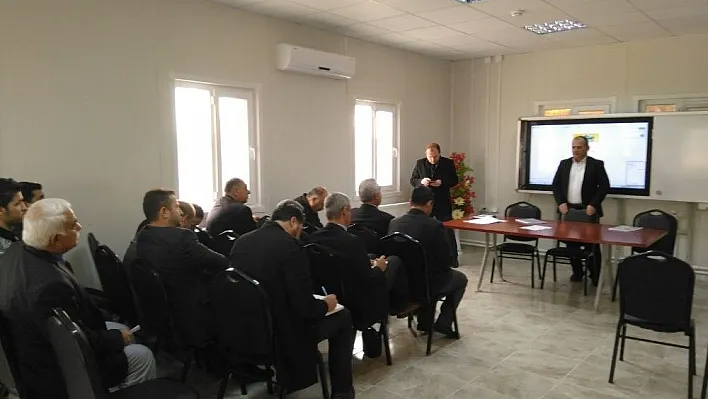 Samsat'ta öğretmenlere seminer verildi
