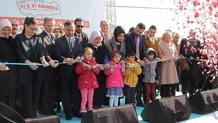 Bakan Yılmaz: 'Fırsat eşitliği temelinde eğitim vermeye çalışıyoruz'
