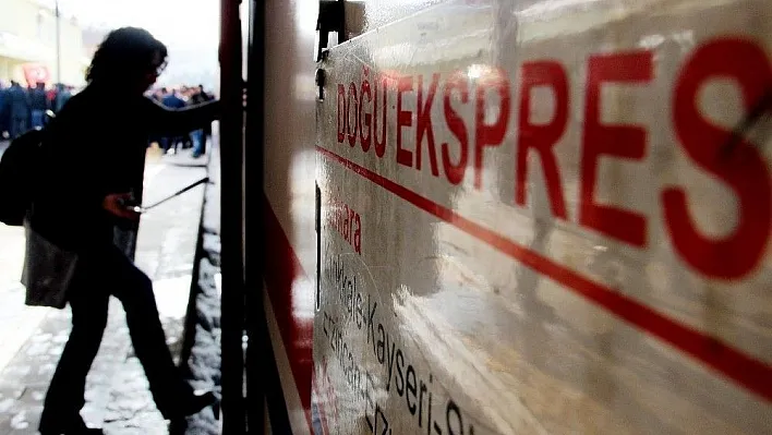 Doğu Ekspresi'ne Erzurum'da renkli karşılama
