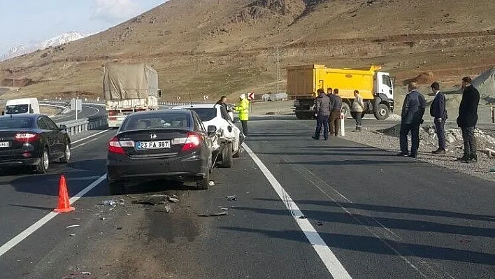 Elazığ-Bingöl yolunda zincirleme kaza