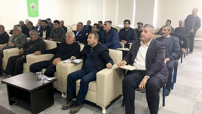 Kahta'da çiftçilere hububat eğitimi verildi
