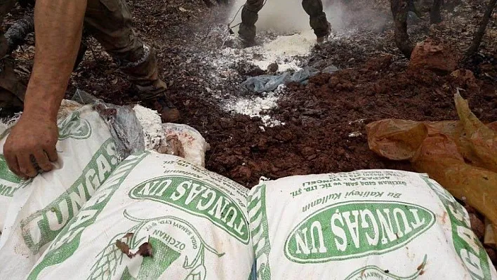 Tunceli'de 4 sığınak imha edildi, 470 kilo amonyum nitrat ele geçirildi

