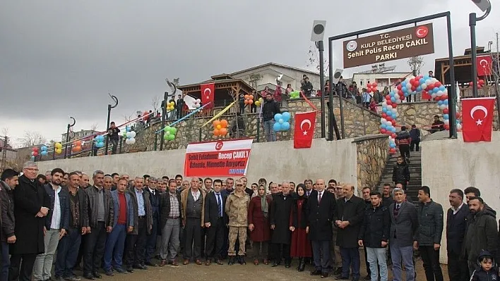 Kulp halkı şehit isminin verildiği park açılışına yoğun ilgi gösterdi
