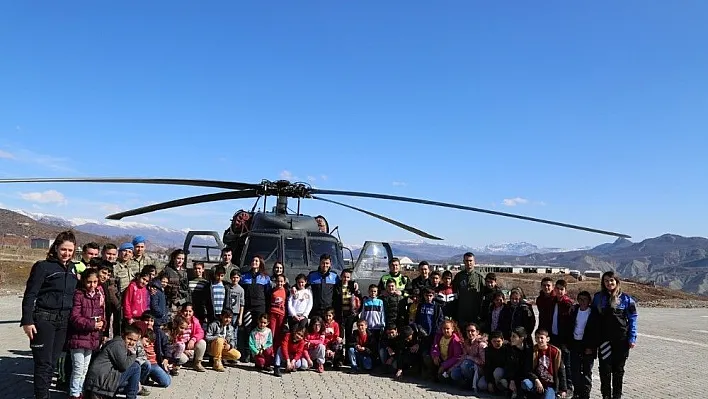 Tunceli'de 'Çocuklara Sinema' projesi
