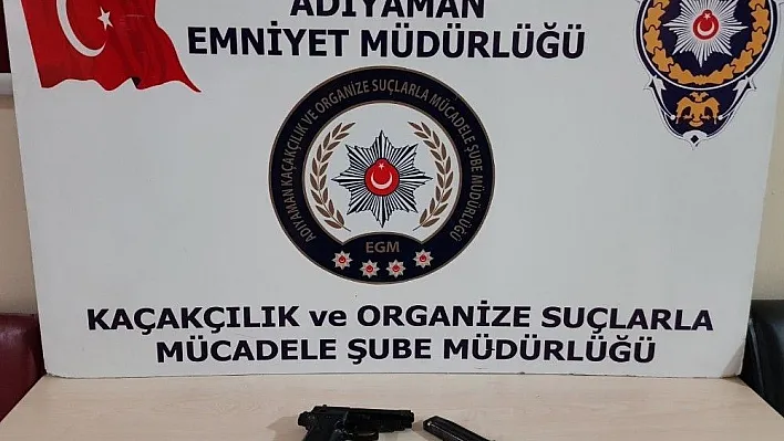 Durdurulan otomobilden tabanca çıktı
