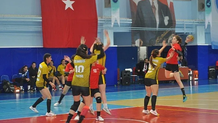 Dicle Üniversitesi hentbolda şampiyon oldu
