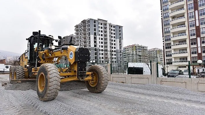 Battalgazi Belediyesi'nin yol yapım çalışmaları
