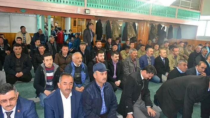 Altınyayla'dan 'Zeytin Dalı Harekatı'na destek
