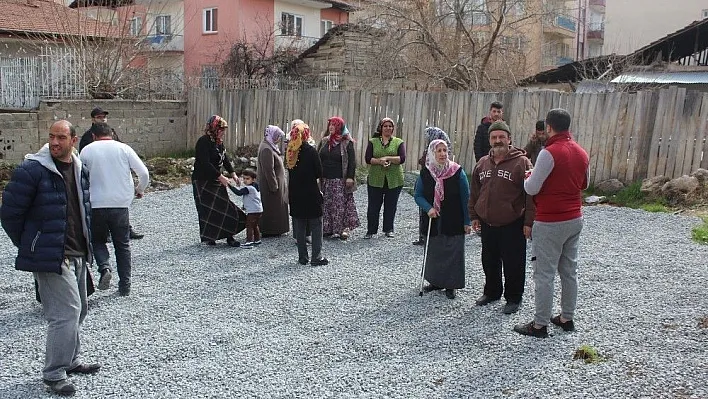 Malatya'da 'baz istasyonu' tepkisi
