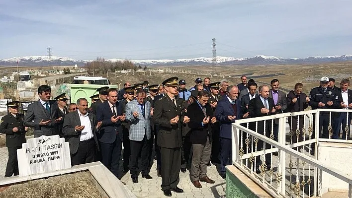 Horasan'da Çanakkale Şehitleri anıldı
