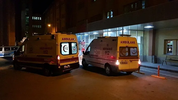 Erzincan'da motosiklet ile kamyonet çarpıştı: 1 ölü
