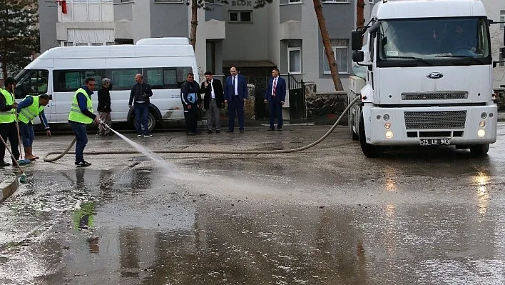 Aziziye Belediyesi bahar temizliğine başladı
