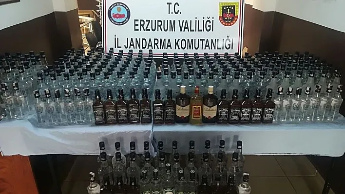 Erzurum'da 300 şişe kaçak içki ele geçirildi
