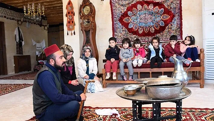 Yaşayan Kültürel Hazineler Müzesi minikleri ağırladı
