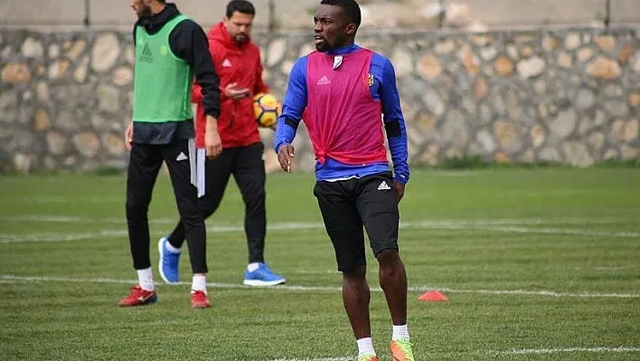 Azubuike: 'Süper Lig'de kalacağız'
