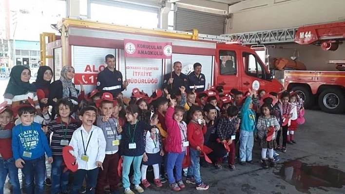 Anaokulu Öğrencilerine itfaiye mesleği anlatıldı
