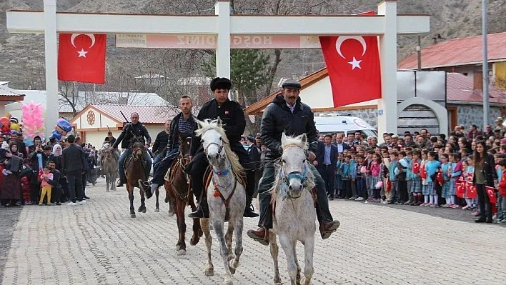 Olur'da Düşman işgalinden kurtluşunun 100. yıl coşkusu
