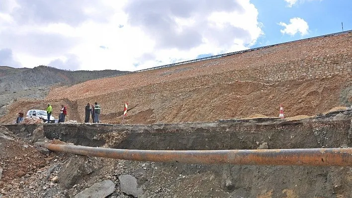 İçme suyu hattındaki arıza giderme çalışmaları başladı
