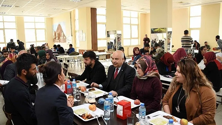 Rektör Gönüllü'den Kahta MYO'ya ziyaret
