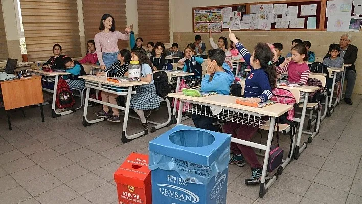 Büyükşehir Belediyesi'nden öğrencilere çevre ve geri dönüşüm eğitimi
