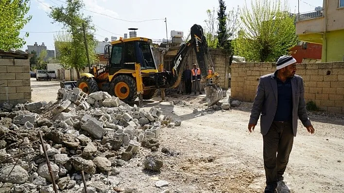 Şeker Caddesinde yol genişletme çalışması yapılacak
