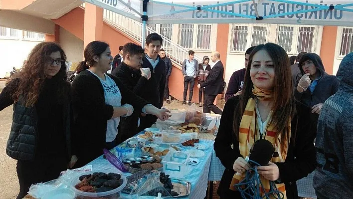 Öğrencilerden Mehmetçik için özel kermes
