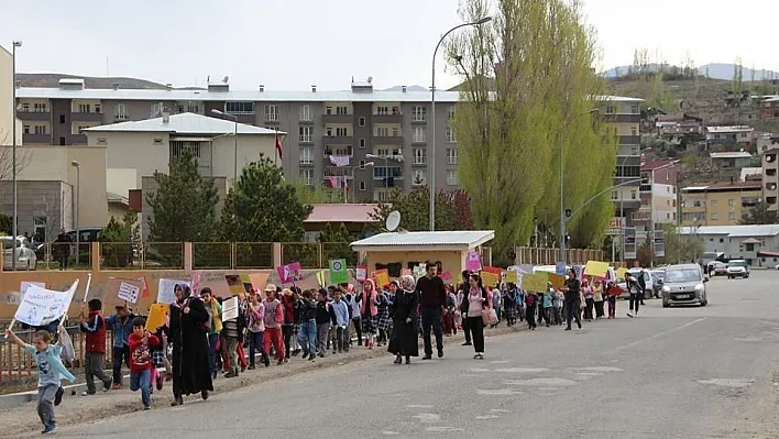 Sağlık için yürüdüler
