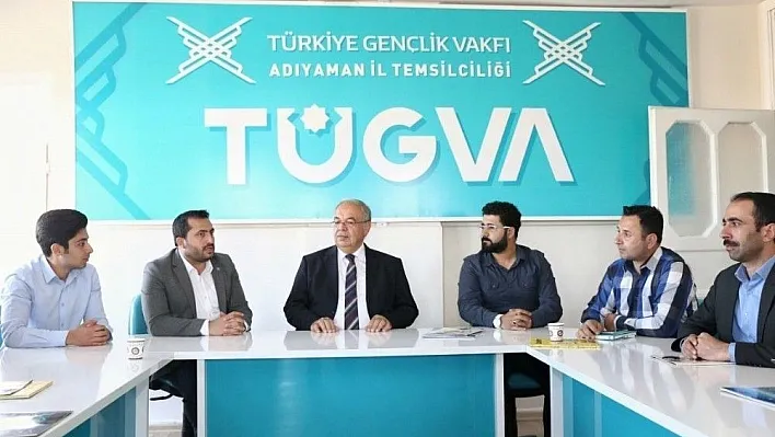 Kutlu TÜGVA üyesi gençlerle bir araya geldi
