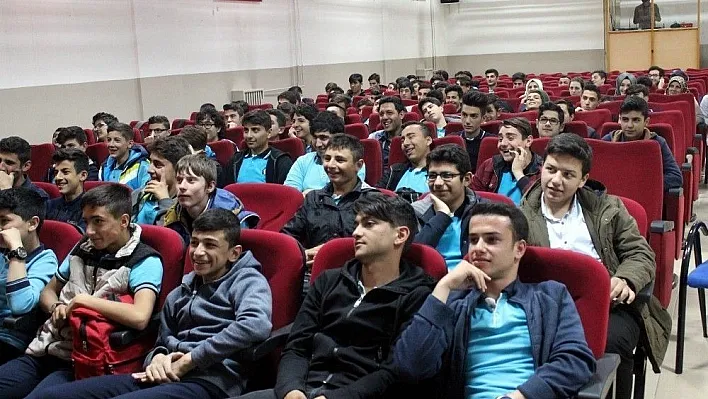 Gençlere Kudüs anlatıldı
